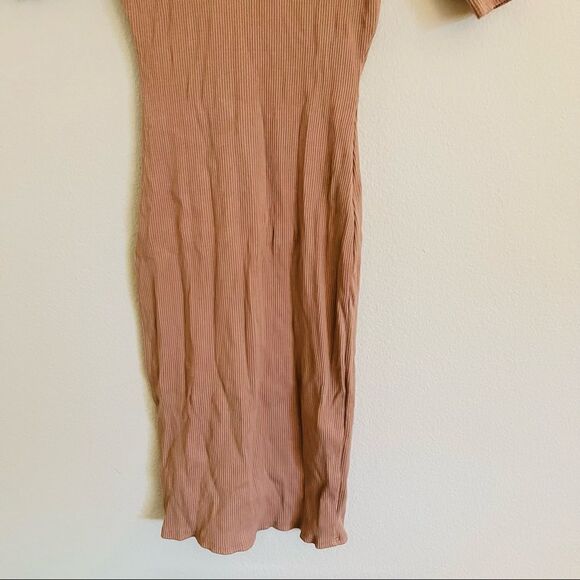 Chocolate beige Short Sleeve Midi Dress Size Medium - Picture 3 of 6